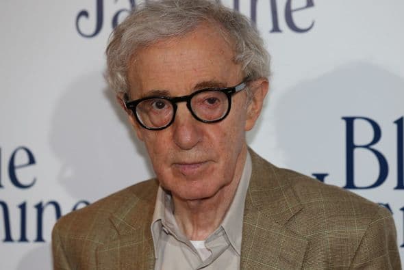 "Le tengo miedo a la oscuridad y sospecho de la luz"- Woody Allen. (Source: Longform)
