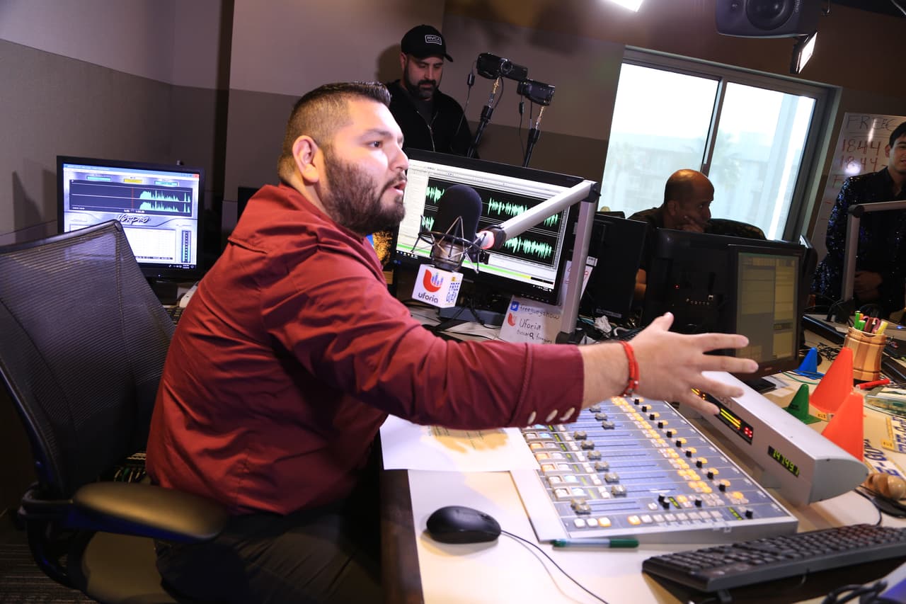 <b><a href="https://www.univision.com/temas/el-tambochi">El Tambochi</a> </b>les tenía un juego al que no pudieron decir que no.