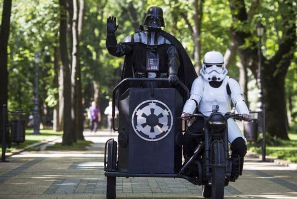 Darth Vader es candidato a alcalde de Kiev y Odessa en las elecciones ucranianas del domingo.