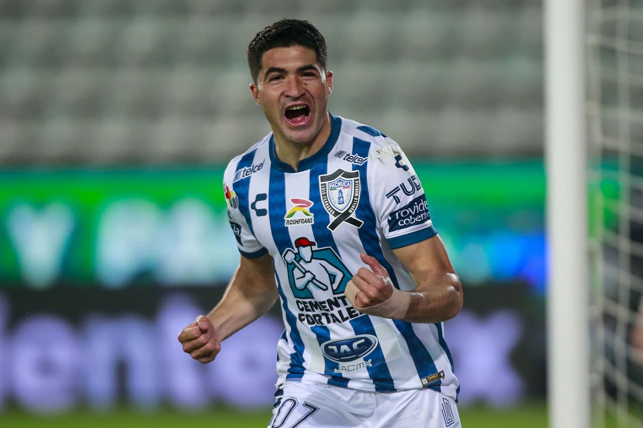 Los Tuzos se fueron con ventaja al descanso tras los tantos de Nicolás Ibáñez y Luis Chávez, pero Ángel Sepúlveda rescató el empate para los Gallos; José Angulo había adelantado a los visitantes.