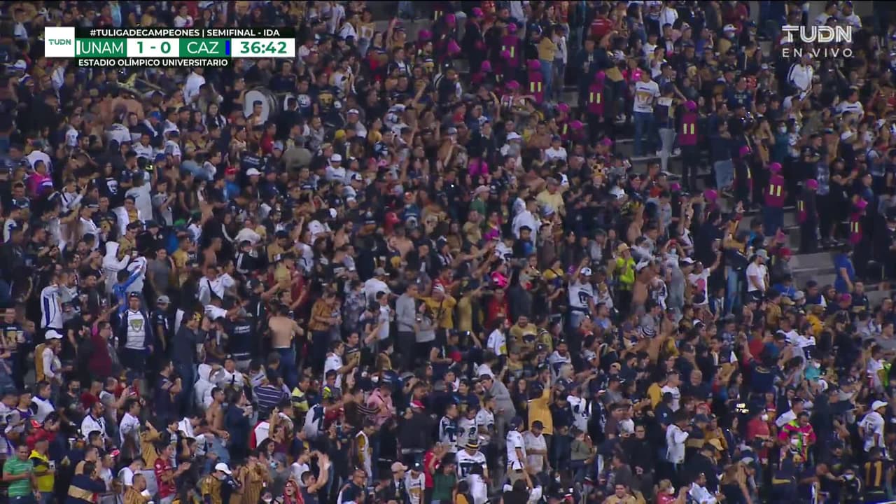 ¡GOL!  anota para Pumas UNAM. Juan Ignacio Dinenno