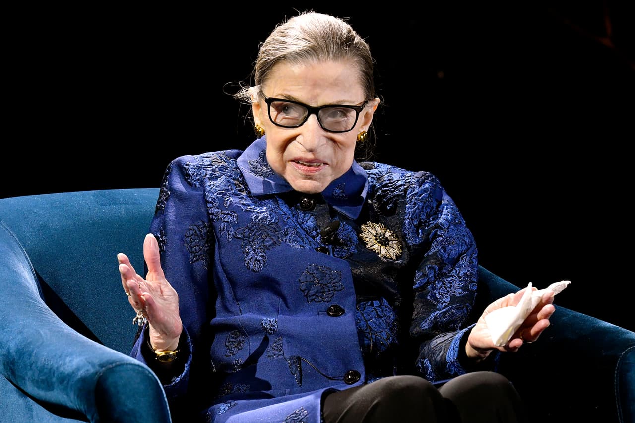 <a href="https://www.univision.com/noticias/quien-era-ruth-ginsburg-los-momentos-que-marcaron-el-legado-de-la-jueza-de-la-corte-suprema-de-justicia-video">RBG es un ícono del pensamiento más progresista</a> de Estados Unidos. Sus votos progresistas sobre los temas sociales más polémicos en el país, como los derechos al voto, al aborto, el matrimonio entre personas del mismo sexo, la inmigración y la atención médica, la hicieron "una jurista de talla histórica", como la designó el presidente de la Corte Suprema John Roberts, al enterarse de su fallecimiento.