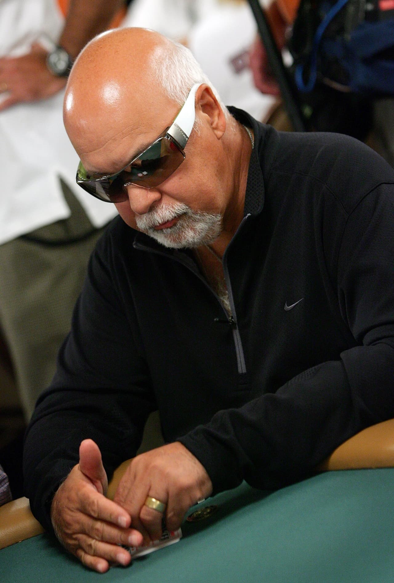 "Personalmente, no necesito un libro de recetas sobre la felicidad de dos para saber cómo hacer feliz a Celine".