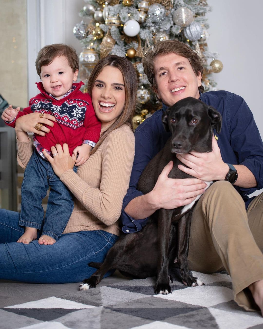 En el día de su cumpleaños, Andrea compartió en redes sociales que le da la bienvenida a los 33 "rodeada de amor, salud y paz".