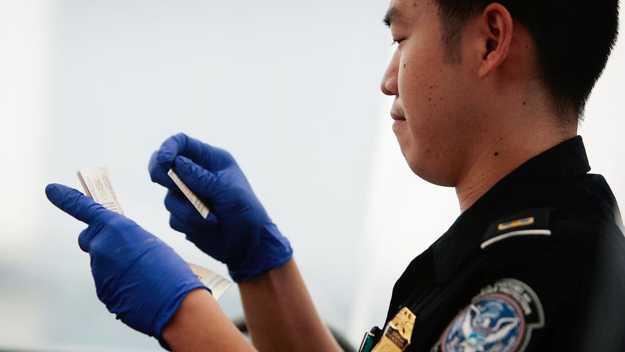 Agente de inmigración de Estados Unidos