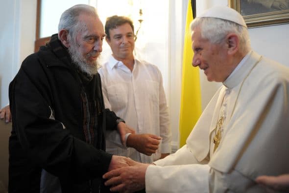28 de marzo. El Papa Benedicto XVI se reúne en La Habana con Fidel Castro. El sumo pontífice de la Iglesia Católica realizó una visita pastoral a México y Cuba, con motivo del 400 Aniversario de la Virgen de la Caridad del Cobre, patrona de la isla caribeña.