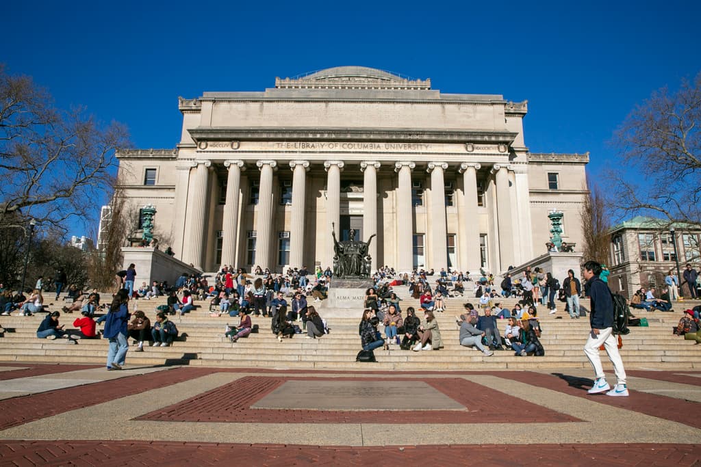 La Biblioteca Low Memorial en el campus de la Universidad de Columbia en Nueva York.