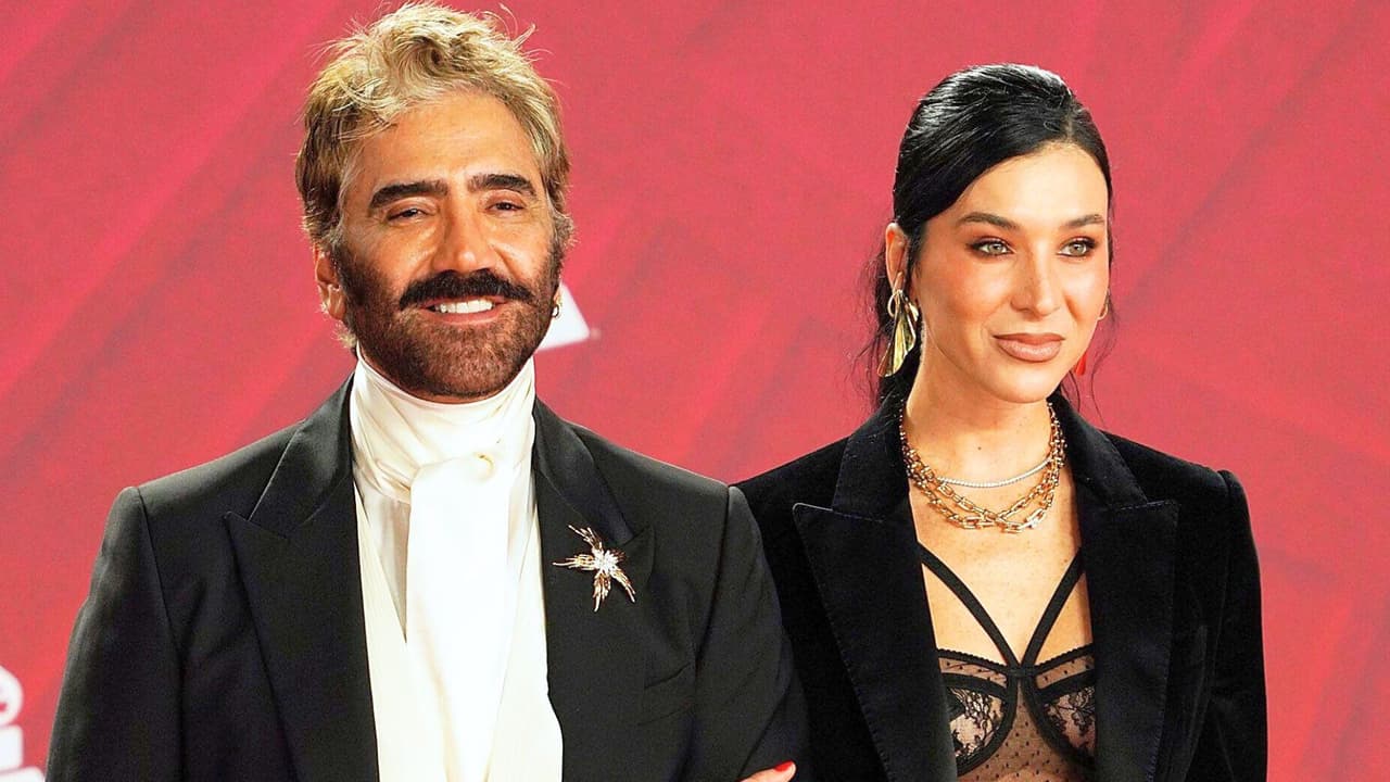 Alejandro Fernández reacciona a la posibilidad de tener 'otra familia' con su novia