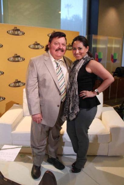 El rey del acordeón mexicano confesó delante de nuestras cámaras que tiene una segunda esposa, que siempre está con él y por supuesto que se trata de su acordeón. El cantante de ícono de la música norteña se presentará el próximo 26 de julio en el Forum de Los Ángeles, pero los boletos saldrán a la venta el 21 de febrero.