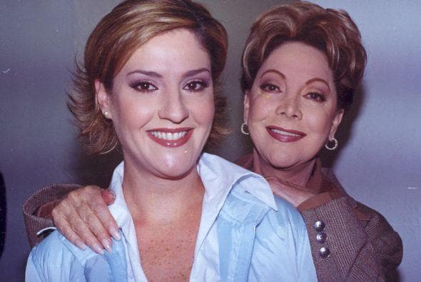 Y aunque en la pantalla chica les ha dado vida a grandes villanas, en la vida real es un ejemplo a seguir para su hija, la actriz 
<b><a href="http://www.univision.com/temas/chantal-andere">Chantal Andere</a></b>.