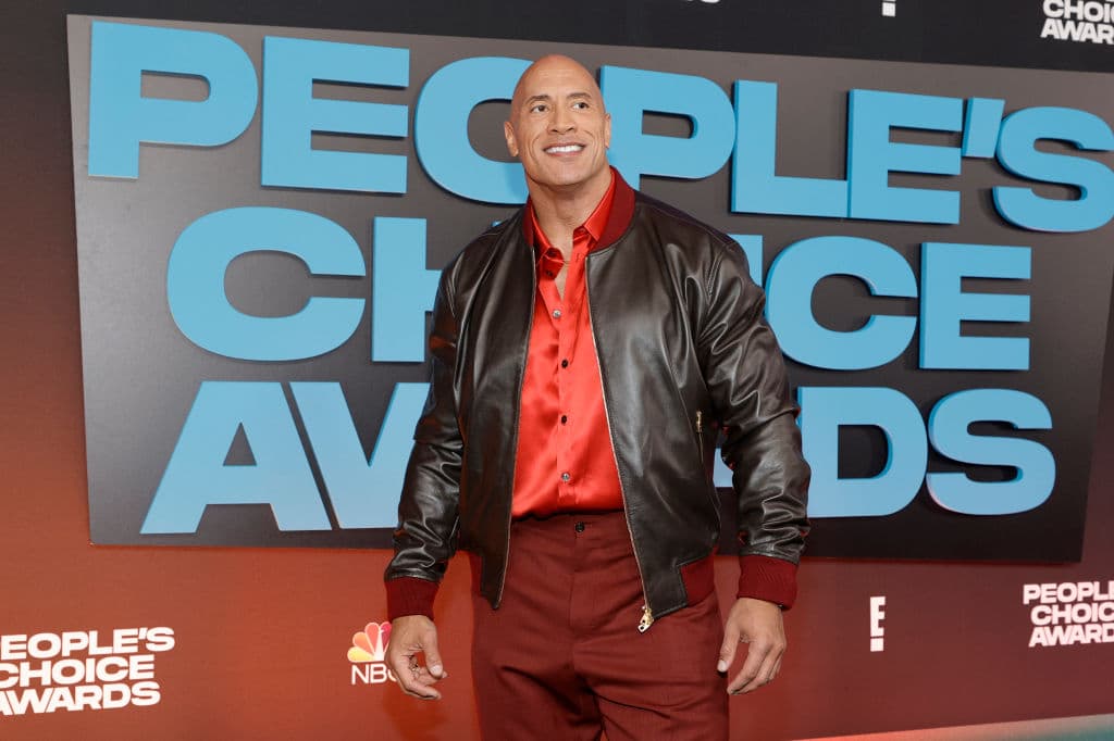 SANTA MONICA, CALIFORNIA - DECEMBER 07: Dwayne Johnson attends the 47th Annual People's Choice Awards at Barker Hangar on December 07, 2021 in Santa Monica, California. (Photo by Amy Sussman/Getty Images,)