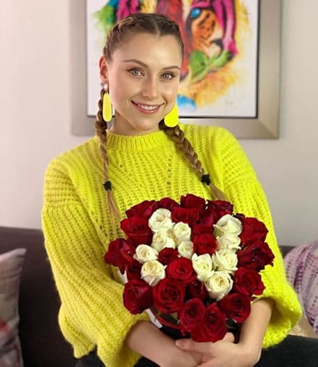 En 2003 tuvo una pequeña intervención en el 'Alegrijes y rebujos'. Otra telenovela infantil en la que participó fue 'Sueños y caramelos'.