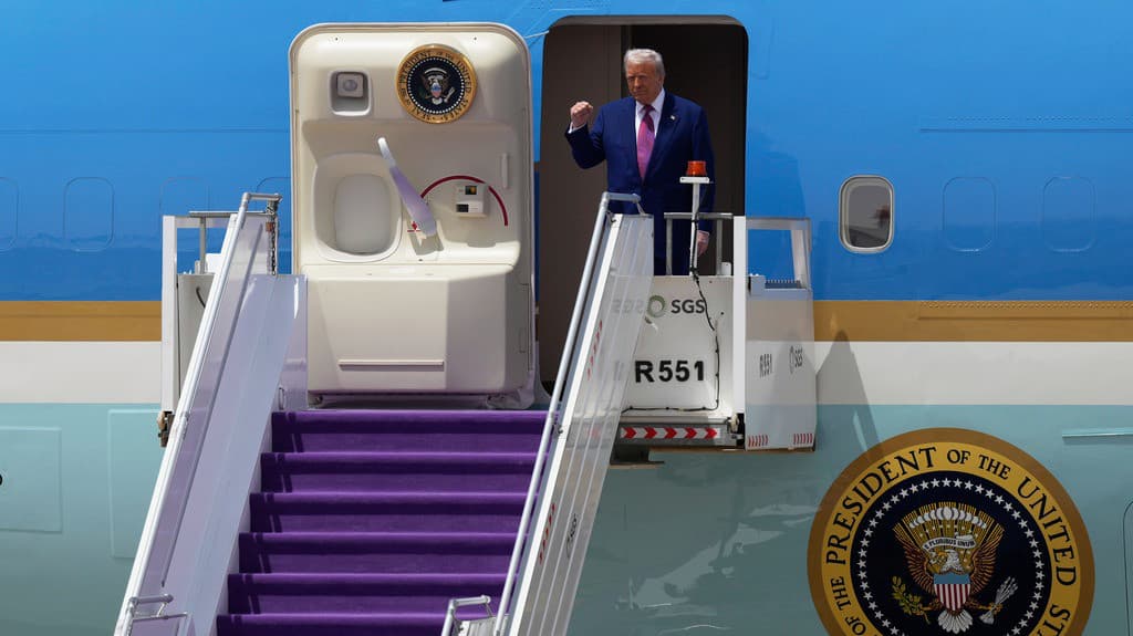 Las insólitas imágenes de la visita de Trump a Arabia Saudita