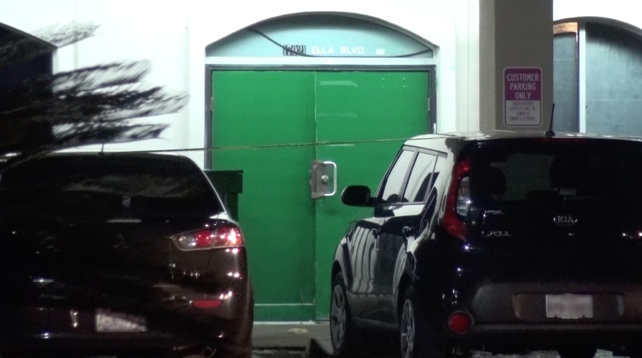 Los sospechosos usaron barras de madera para golpear a la víctima, lo patearon en la cara y en el cuerpo.