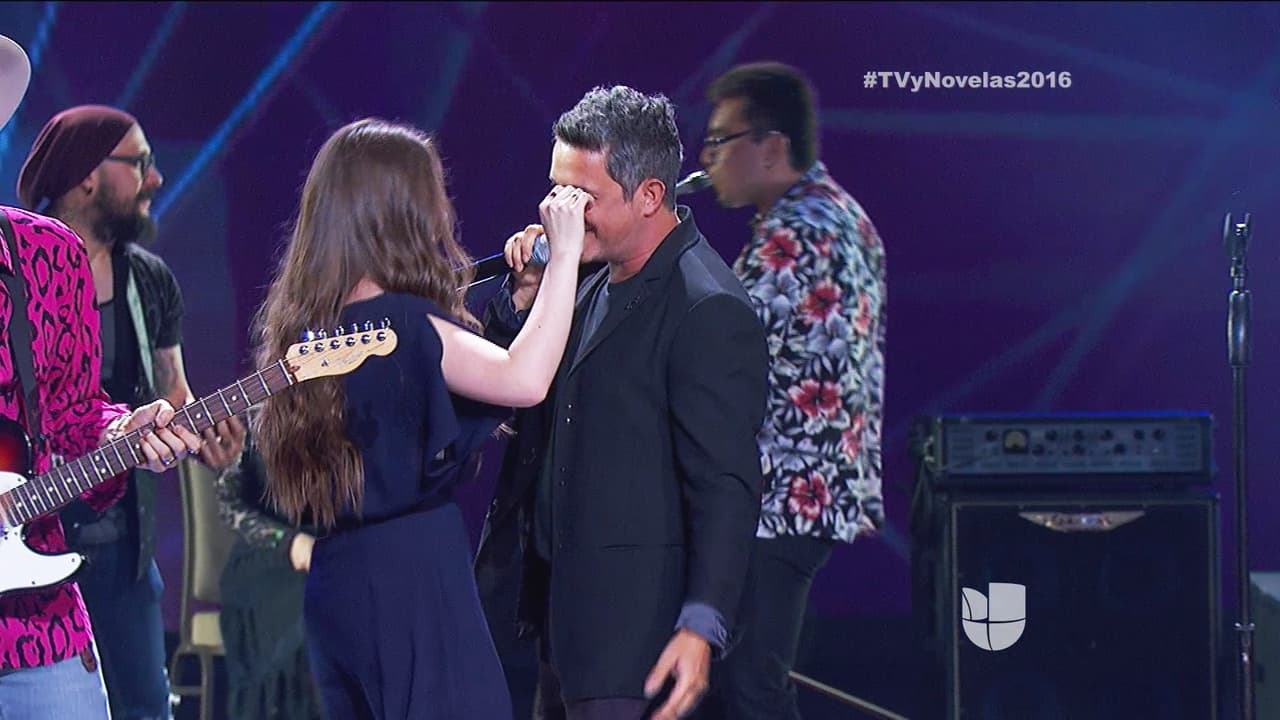 La buena música llegó de su mano.