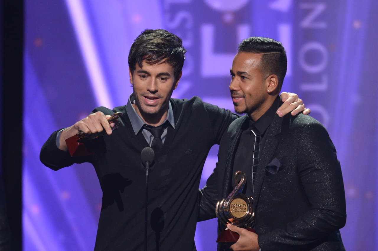 <b>2015</b>
<br>Ese mismo año Enrique Iglesias y Romeo Santos arrasaron con las estatuillas que se llevaron cada uno a casa. Enrique ganó en las categorías Album Pop del Año, Canción Pop del Año, Artista Masculino Pop del Año, Colaboración del Año y Video del año. Romeo, por su parte, resultó vencedor en las categorías Artista del Año, Álbum Tropical del Año, Canción Tropical del Año, Artista Tropical del Año y Artista Contemporáneo del Año.