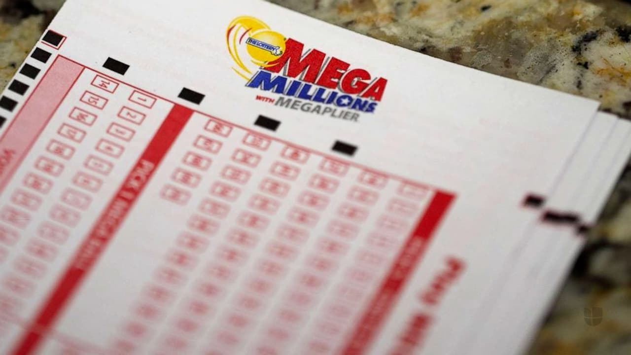 A punto de perder $1 millón, la ganadora del Mega Millions de Bakersfield aparece para reclamar su premio