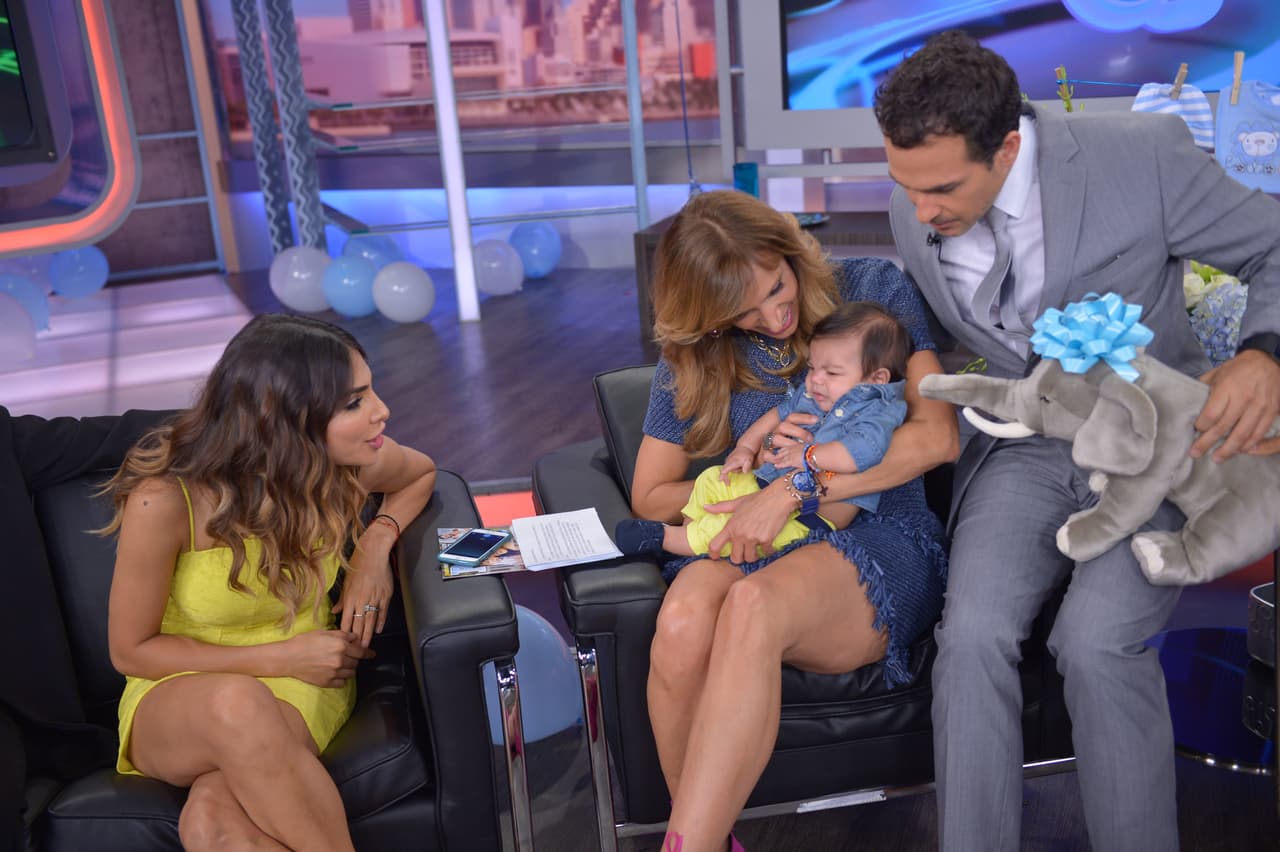 El adorable hijo de la conductora con Anibal Marrero hizo su debut en El Gordo y la Flaca junto a Lili Estefan, Carlitos Calderón, Danilo Carrera y Armando Correa