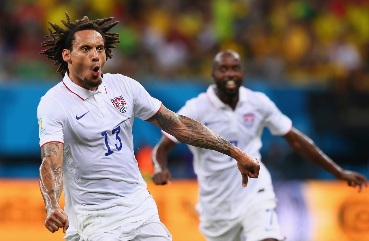 Jermaine Jones. Posición: Centrocampista. Edad: 34 años. Club: Colorado Rapids (MLS). Veces seleccionado: 58. Descripción: Hábil y encarador, es de los más experimentados con Estados Unidos, hombre de entera confianza de Jürgen Klinsmann, uno de los líderes naturales del ‘Team USA’.