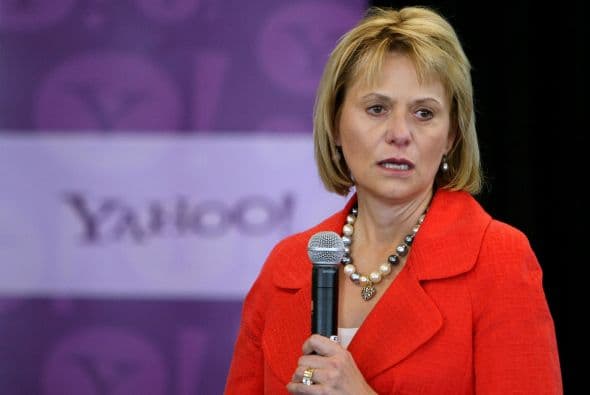 Lo mismo le pasó a la ex CEO de Yahoo, Carol Bartz, quien con frecuencia fue criticada por su "lenguaje subido de tono", el cual se ha utilizado como prueba de su "emocionalidad".