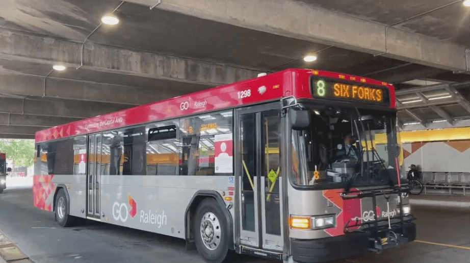 Nuevos autobuses eléctricos y cero emisiones GORaleigh entran en operación