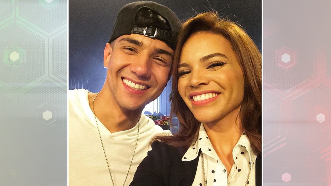 ¿Quién dijo que los cantantes no son fans? Leslie tiene muchos colegas a los que admira y muestra de ellos son las fotografías que ha subido a sus redes sociales. Desde Maluma hasta Juan Luis Guerra y su contrincante en Va Por Ti, Luis Coronel, hacen parte de sus favoritos.