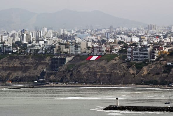 Chile insistía que la frontera pasara por una línea horizontal con respecto al eje de la Tierra.