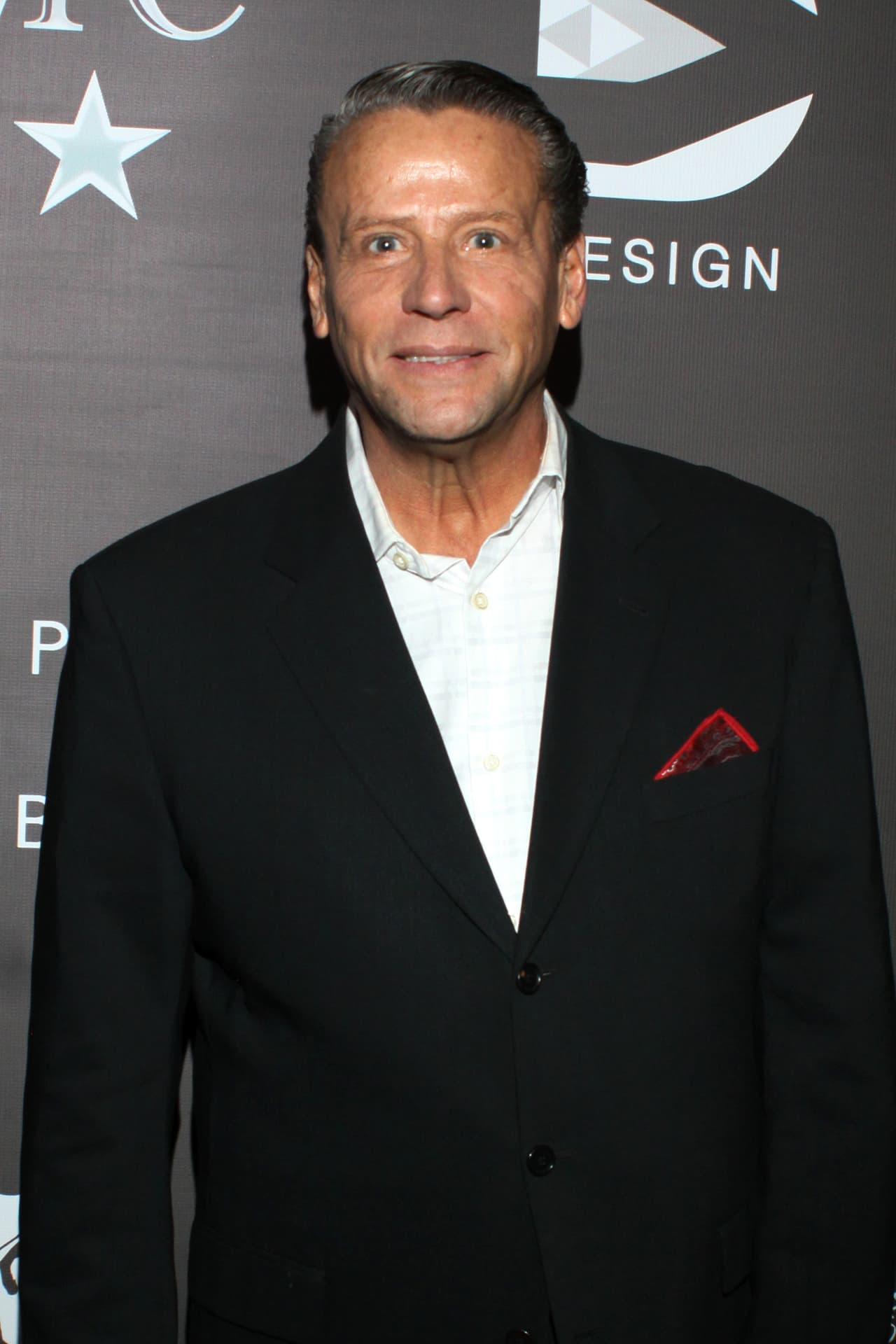 <b><a href="https://www.univision.com/famosos/alfredo-adame-tendra-que-pagar-casi-900-dolares-por-dano-moral-a-su-ex-diana-golden-fotos" target="_blank">"¿Es algún pecado ser pobre?"</a></b>, cuestionó el artista en la réplica que fue presentada en 'Venga la alegría' este miércoles 27.
<br>
<br>