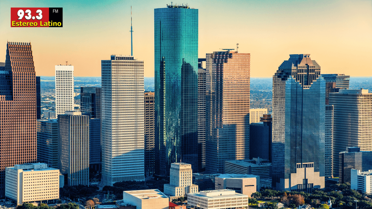 Estéreo Latino 93.3 FM regresa a Houston: la estación que marcó una época vuelve al aire
