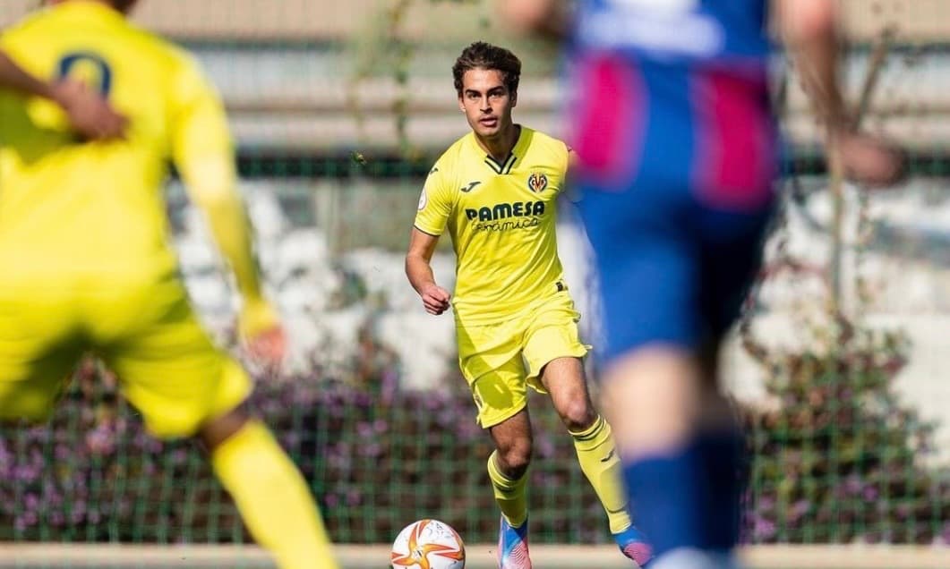 Emiliano García brilla con asistencia en triunfo del Villarreal juvenil