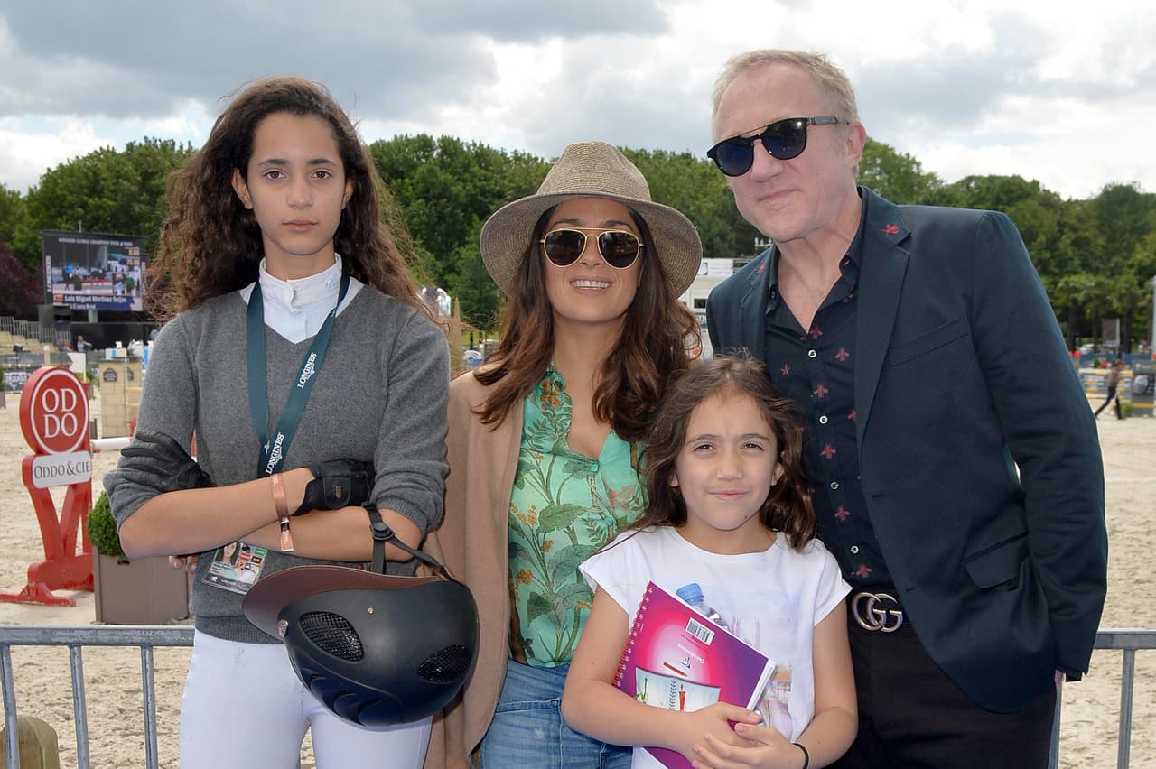 Aunque en esta foto Mathilde luce muy serie, la realidad es que se lleva de maravilla con la esposa de su papá.