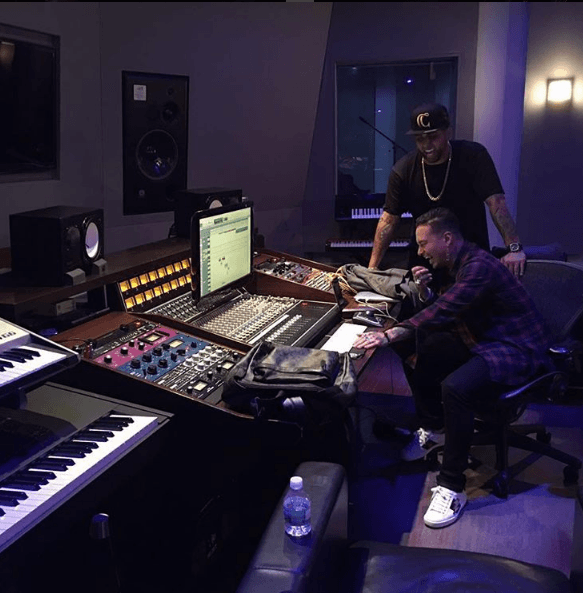 De la mano de grandes productores, el reggaetonero se pasaba horas en el estudio, hasta que cada sonido fuera perfecto.