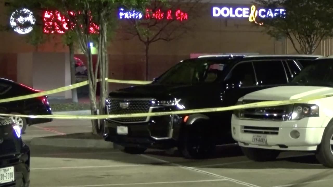En la cuadra 7620 de Katy Freeway, informó el departamento de policía de Houston (
<b><a href="https://www.houstontx.gov/police/" target="_blank">HPD</a></b>) .