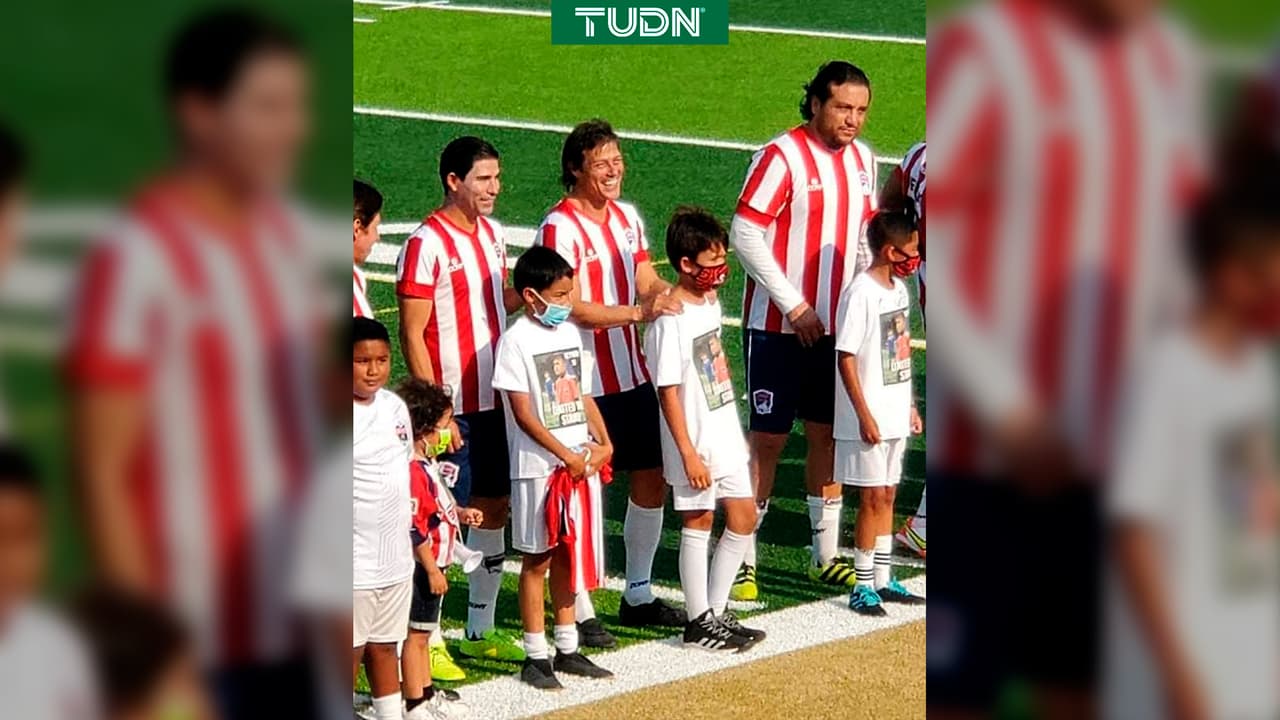 ¡Intenta no llorar! Matías Almeyda jugó con los colores de Chivas