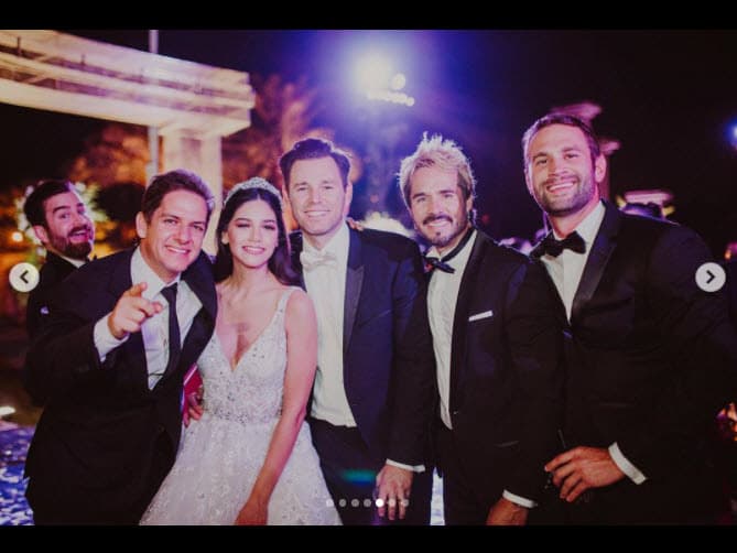 Entre los invitados estuvo José Ron. Tras darse a conocer que asistió, se especuló que había sido contagiado de covid-19. 
<br>