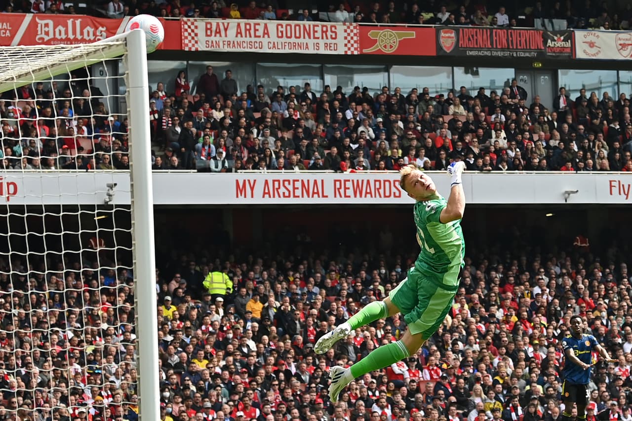 Arsenal venció 3-1 al Manchester United con goles de Nuno Tavares, Bukayo Saka y Granit Xhaka; Cristiano Ronaldo descontó en la Jornada 34.