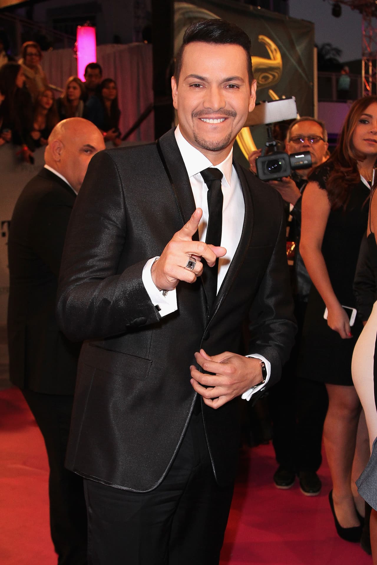 Victor Manuelle también resultó nominado en las categorías Mejor Álbum de Salsa y Mejor Canción Tropical.