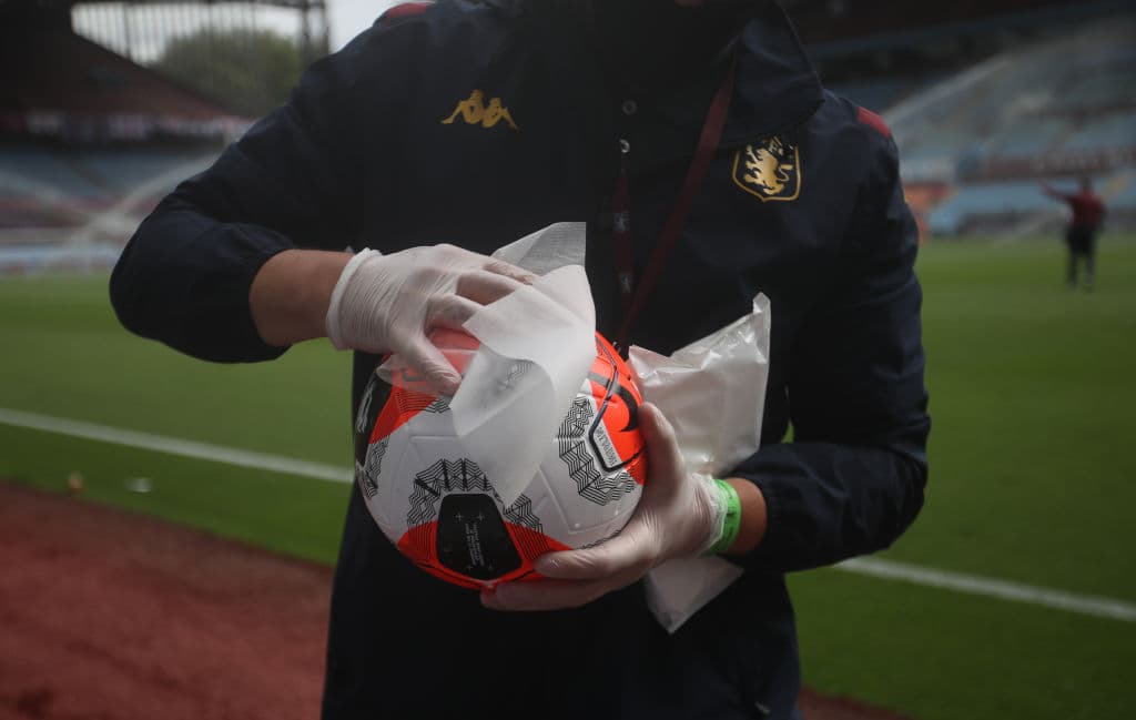 Regresa la Premier League y el Aston Villa reparte puntos con el Sheffield United al empatar sin goles. El Aston Villa sigue penúltimo, en puestos de descenso.