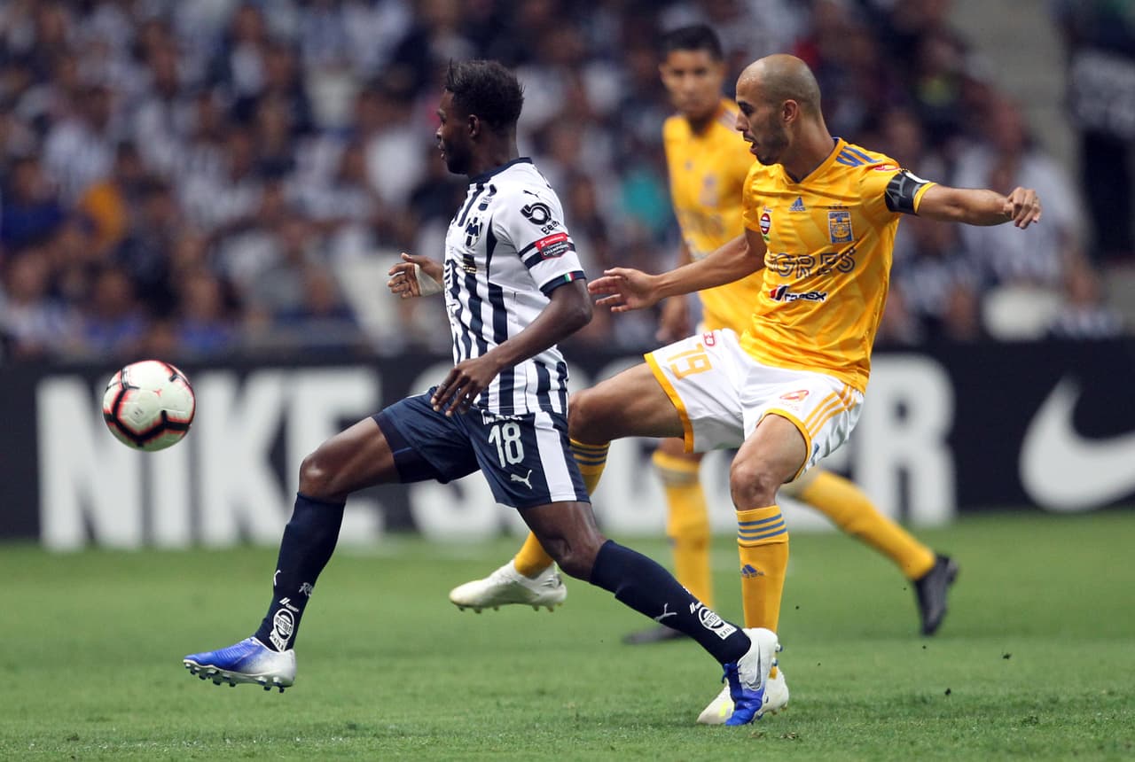 Pero ninguno de los dos equipos gozó de oportunidades claras de gol y con ese 1-0 se fueron al descanso, mientras los aficionados locales eran felices con lo que estaban viviendo.