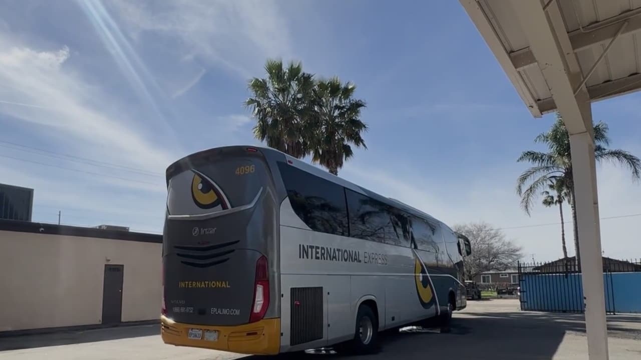 “Seguimos trabajando”: Viajes en autobús del Valle Central a México continúan pese a violencia por la muerte de ‘El Mencho’