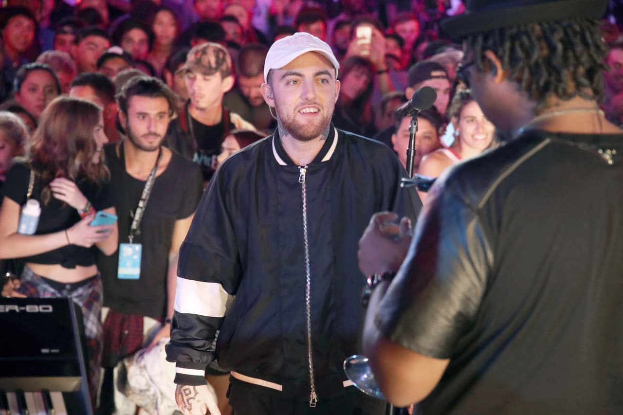 Según TMZ, Mac Miller dejó instrucciones especiales para otorgarle a su amigo Bryan Johnson ropa y dispositivos electrónicos, entre los que se encuentran su televisor, una laptop y iPads.