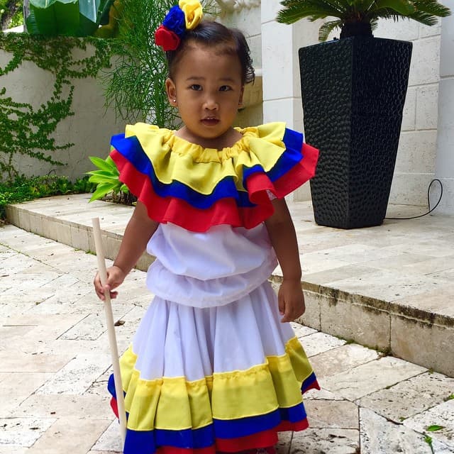 Esta encantadora nena es Anna, la hijita de Ilia Calderón.