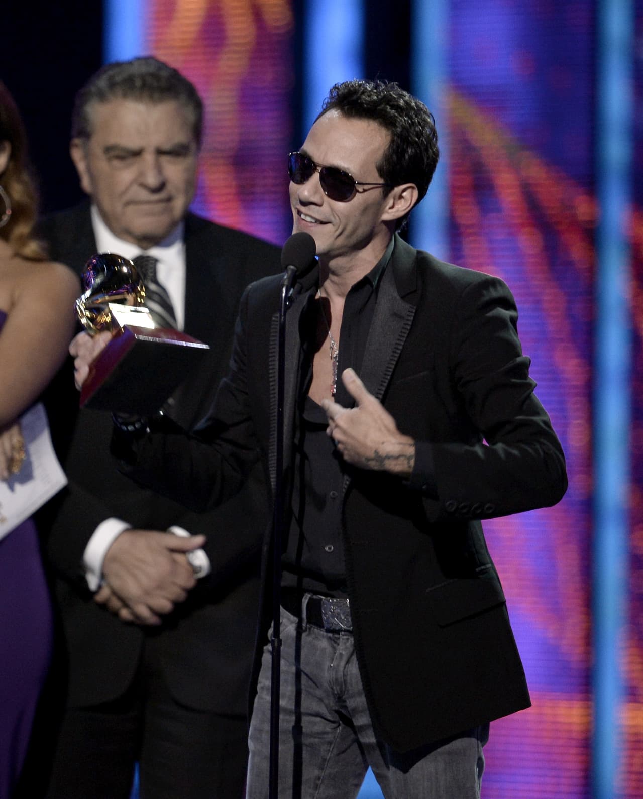Marc Anthony ganó el Latin GRAMMY por Grabación del Año por 'Vivir mi vida'.