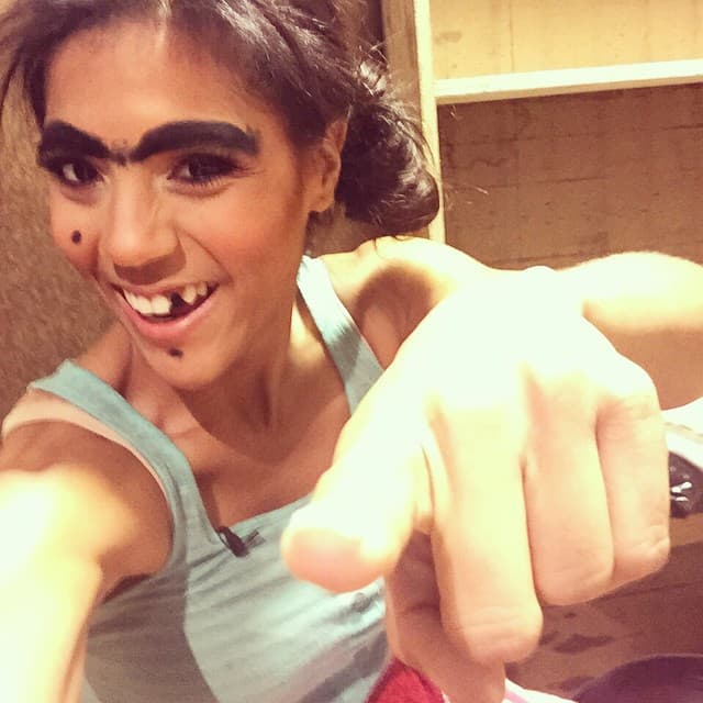 La concursante explica que la de Francisca es una historia súper inspiradora, que ha visto su audición varias veces y que lamenta que todo mundo dijera que ella no tenía todo lo que necesitaba para ganar, porque sí lo tenía: "cuando enciendo el televisor yo quiero ver a alguien que no solo luzca bonito y con un cuerpazo sino a alguien que me entretenga, que me mantenga viendo ese programa por algo, por su carisma, por su talento, por lo que tiene, que es diferente a ver a alguien que no tenga gracia".