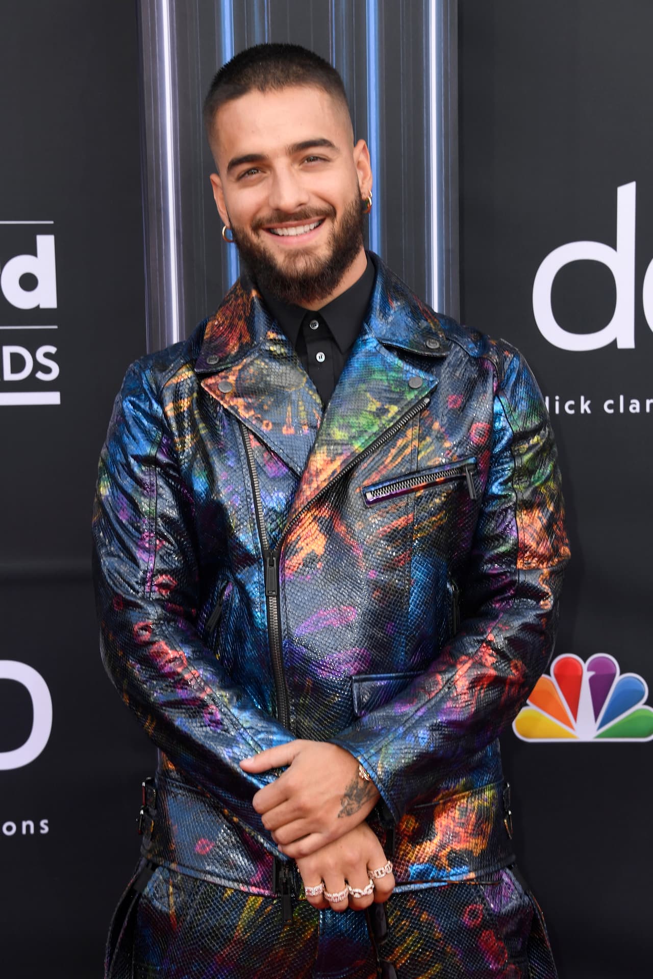 Maluma (25 años) es el artista más nominado de Premios Juventud 2019. Se ubica en siete categorías, entre las que destacan: Can't Get Enough Of This Song (La más pegajosa), Singer + Songwriter + Composer (Cantante, Compositor, Escritor), High Fashion (De etiqueta), entre otras.