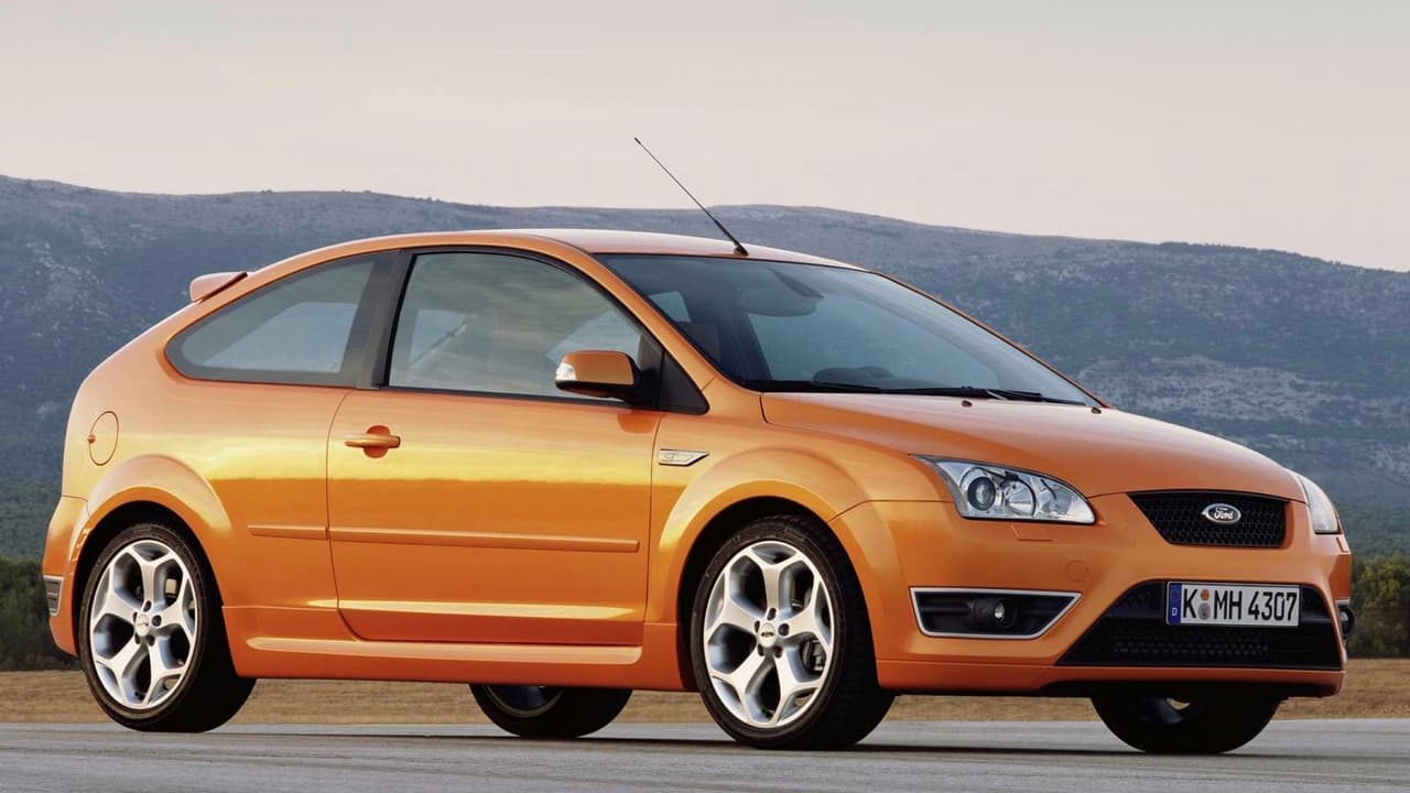 Mientras tanto Europa continuó disfrutando de modelos especiales como este Ford Focus ST de 2006.