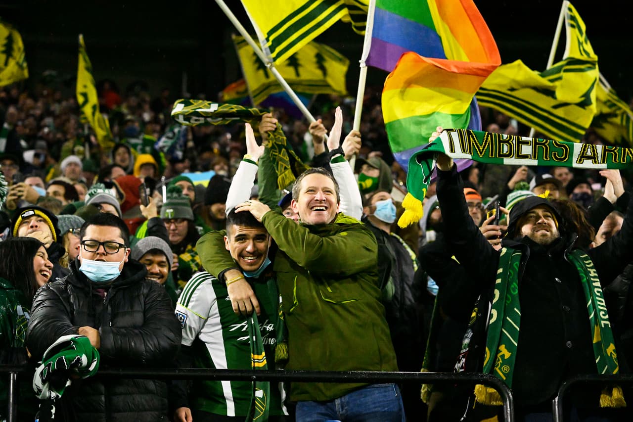 El Providence Park se iluminó con la porra de Portland Timbers.
<br>