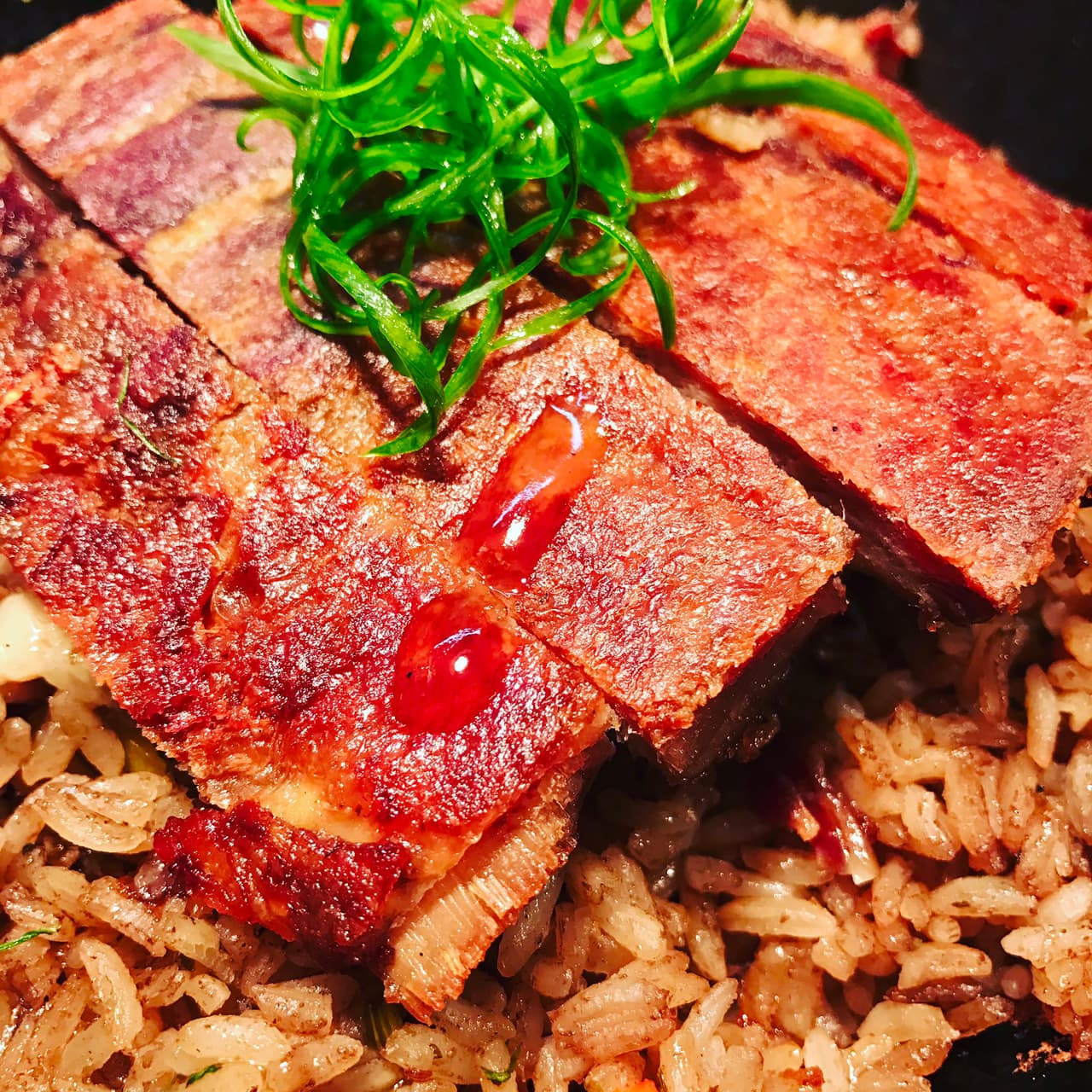 <b>Puesto 10: Maidó, </b>en
<b> </b>Lima, Perú. Estilo de comida: nikkei. El restaurante fusiona la gastronomía peruana con la japonesa y fue seleccionado como 
<a href="https://twitter.com/Mitsuharu_maido/status/851505936707588096">mejor restaurante de América Latina en 2017</a>.