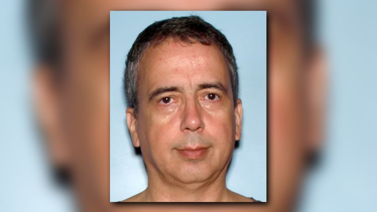 Felix Mayer, de 57 años, murió al ser arrollado mientras conducía su bicicleta en Sandy Springs.