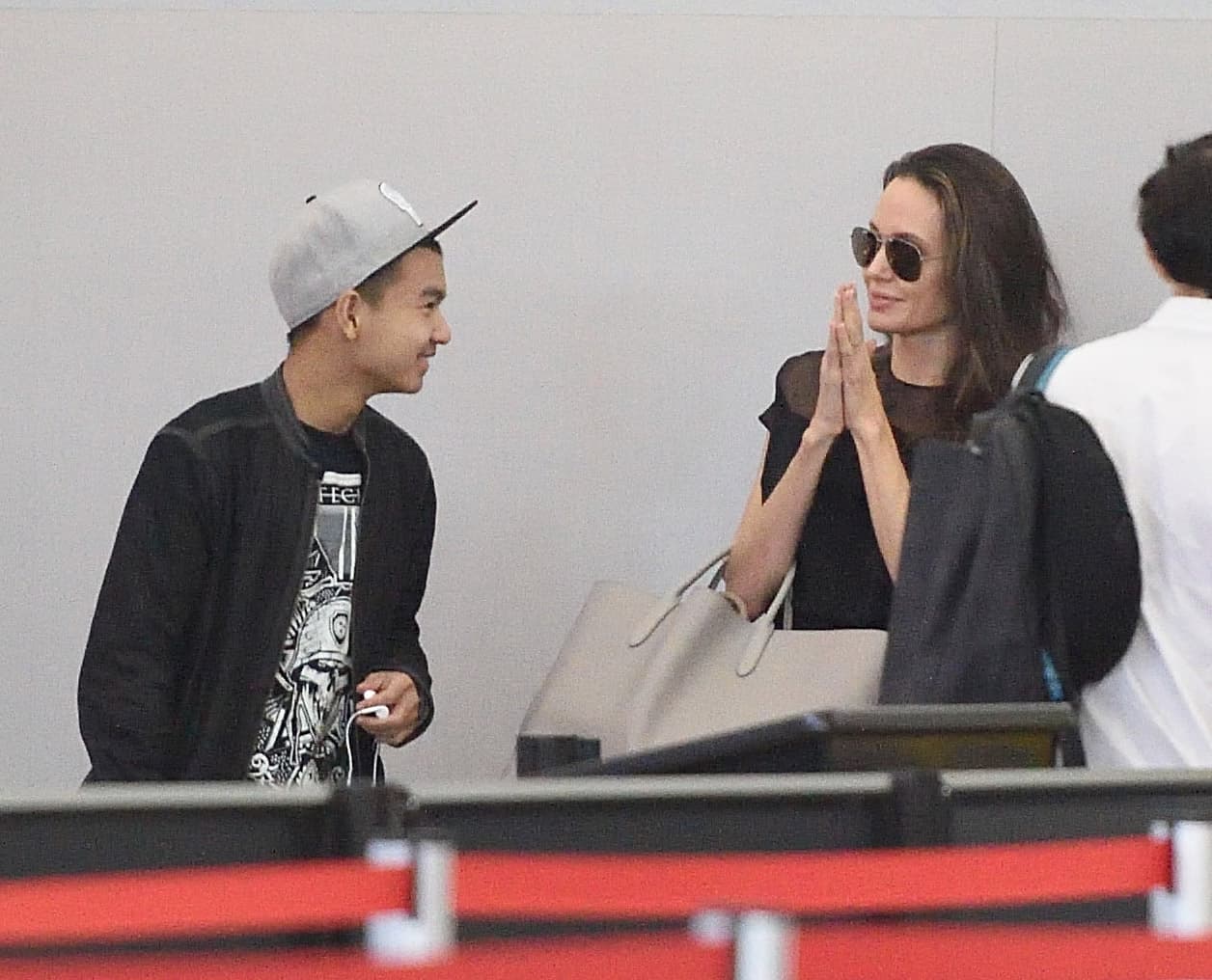 También bromeaba con Pax, que estaba un poco seriecito.